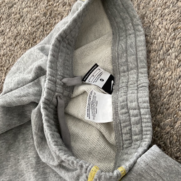 Nike Grey and yellow sweat pants - Picture 2 of 2